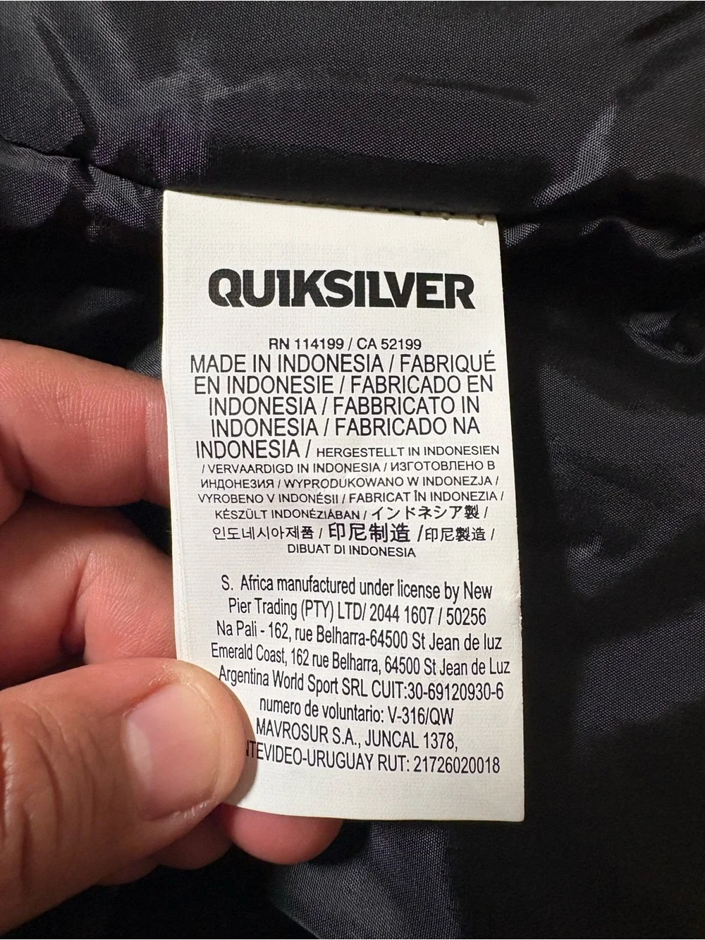 Quiksilver Snowboarding Jacket Men’s Medium,Made in Indonesia